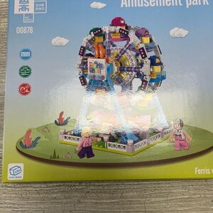 Amusement Park Ferris Wheel Building Set - Multicolor